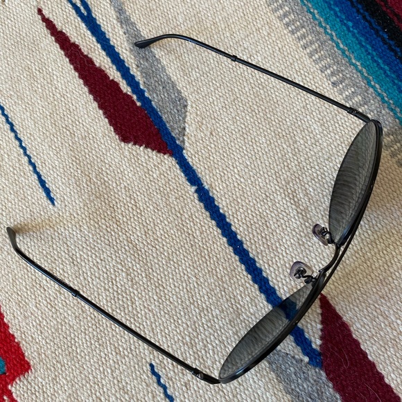 Burberry B3055 sunglasses - Picture 8 of 9